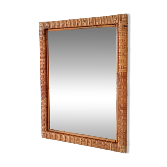 Vintage woven rattan mirror from the 70s.