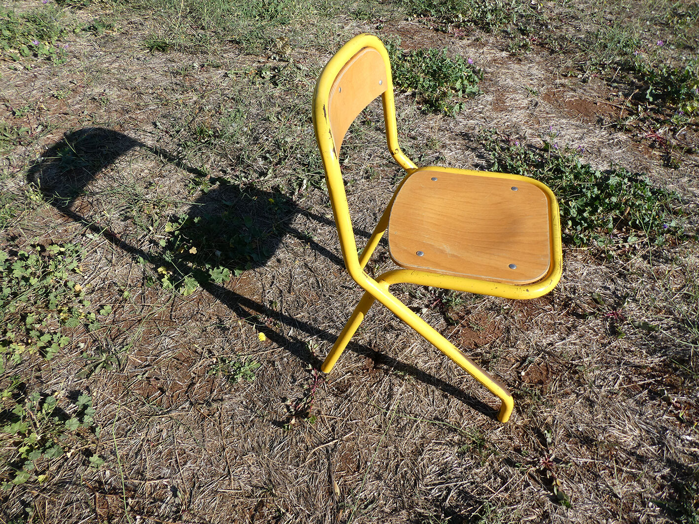Wooden school chair 80