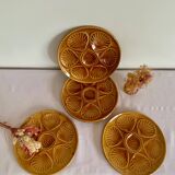 5 vintage shell plates