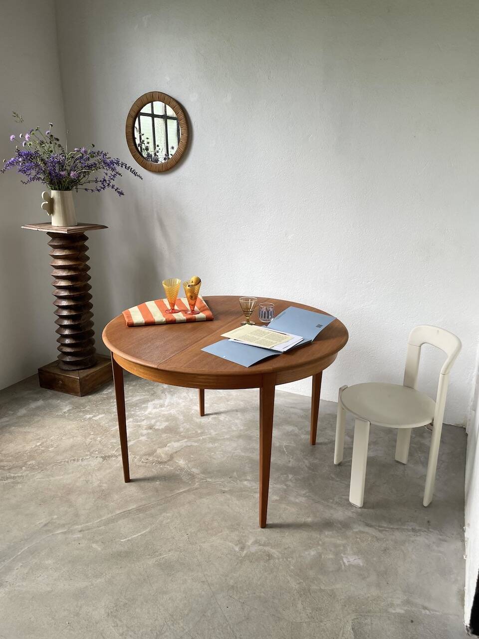 Scandinavian round teak table with extension