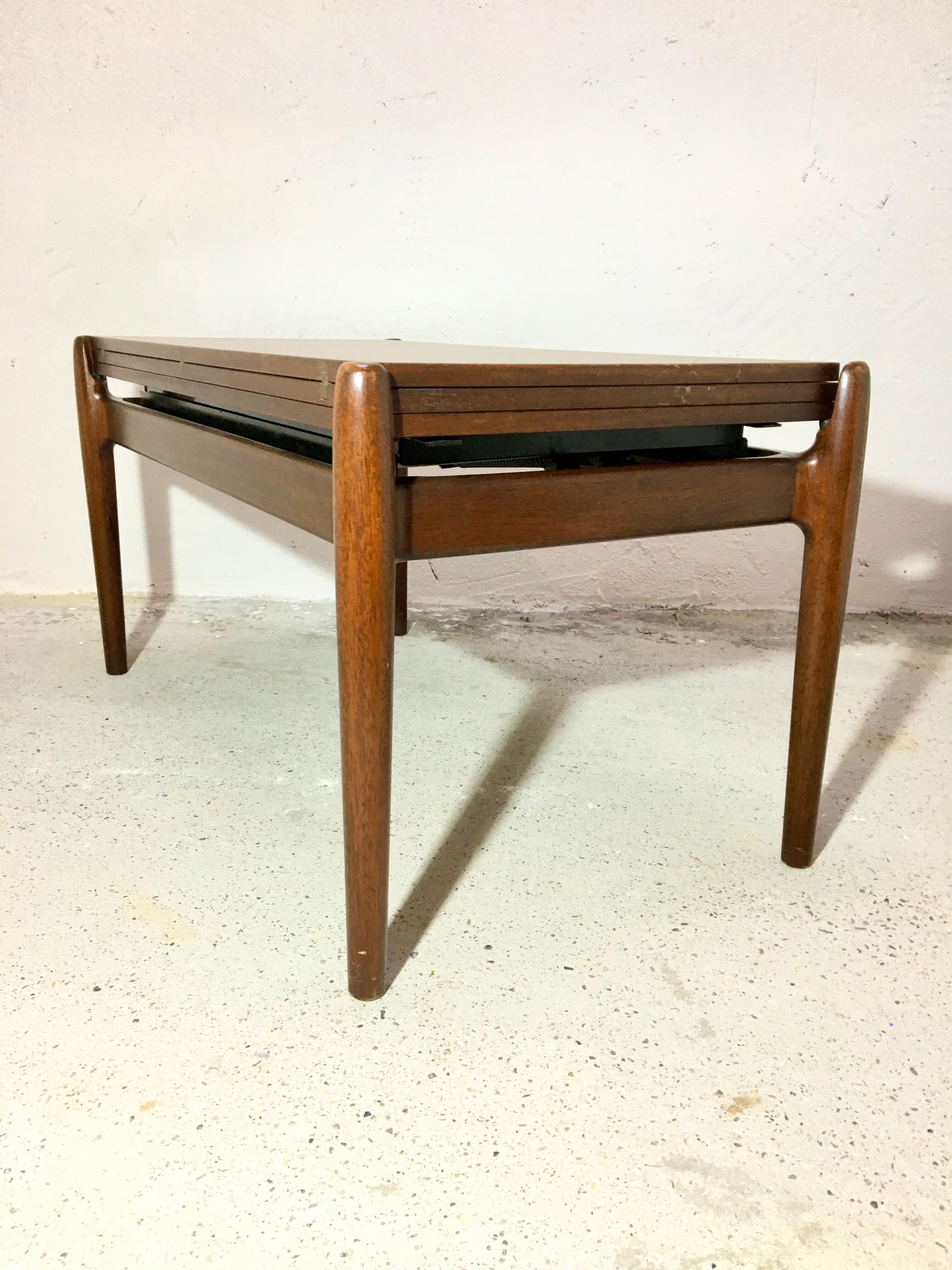 Lifting coffee table Smorrebrod 1960's