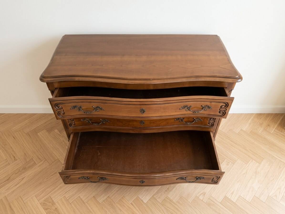 Chest of drawers with 3 drawers - 102x50x82 - ornamental handles and curved legs