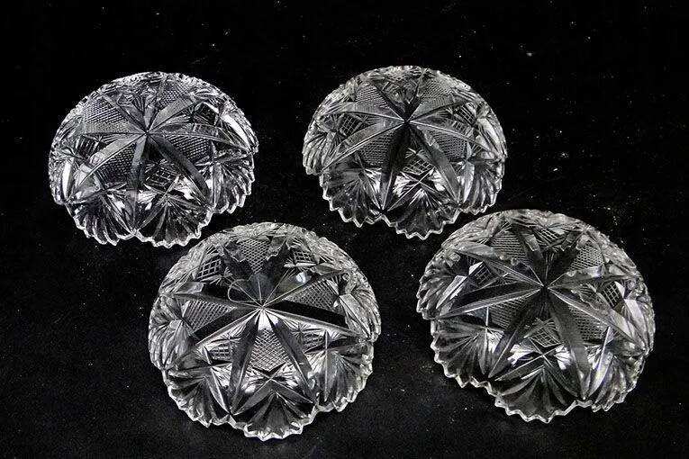 set of 4 plates