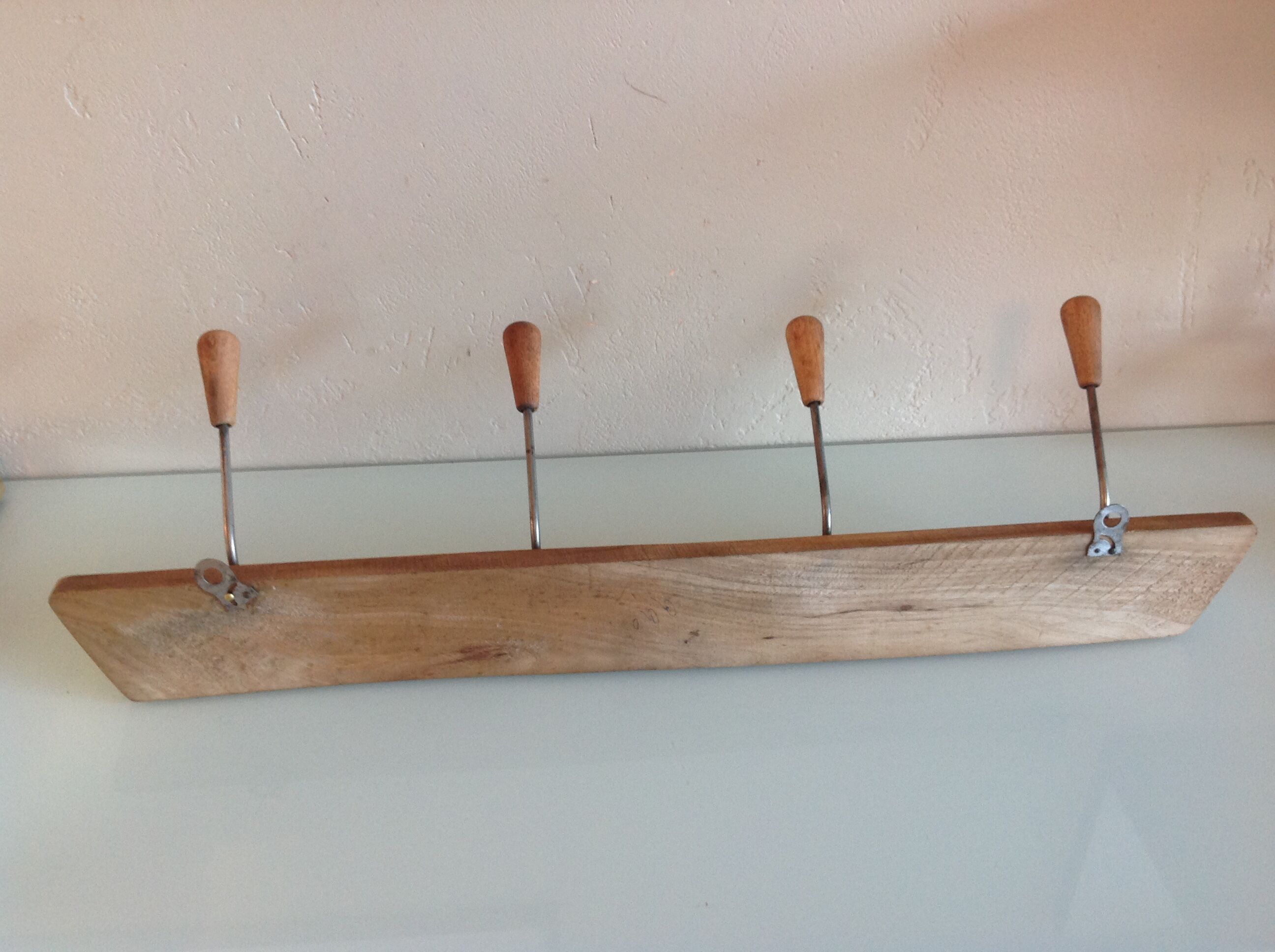 Four-headed wooden hook / vintage 60s-70s