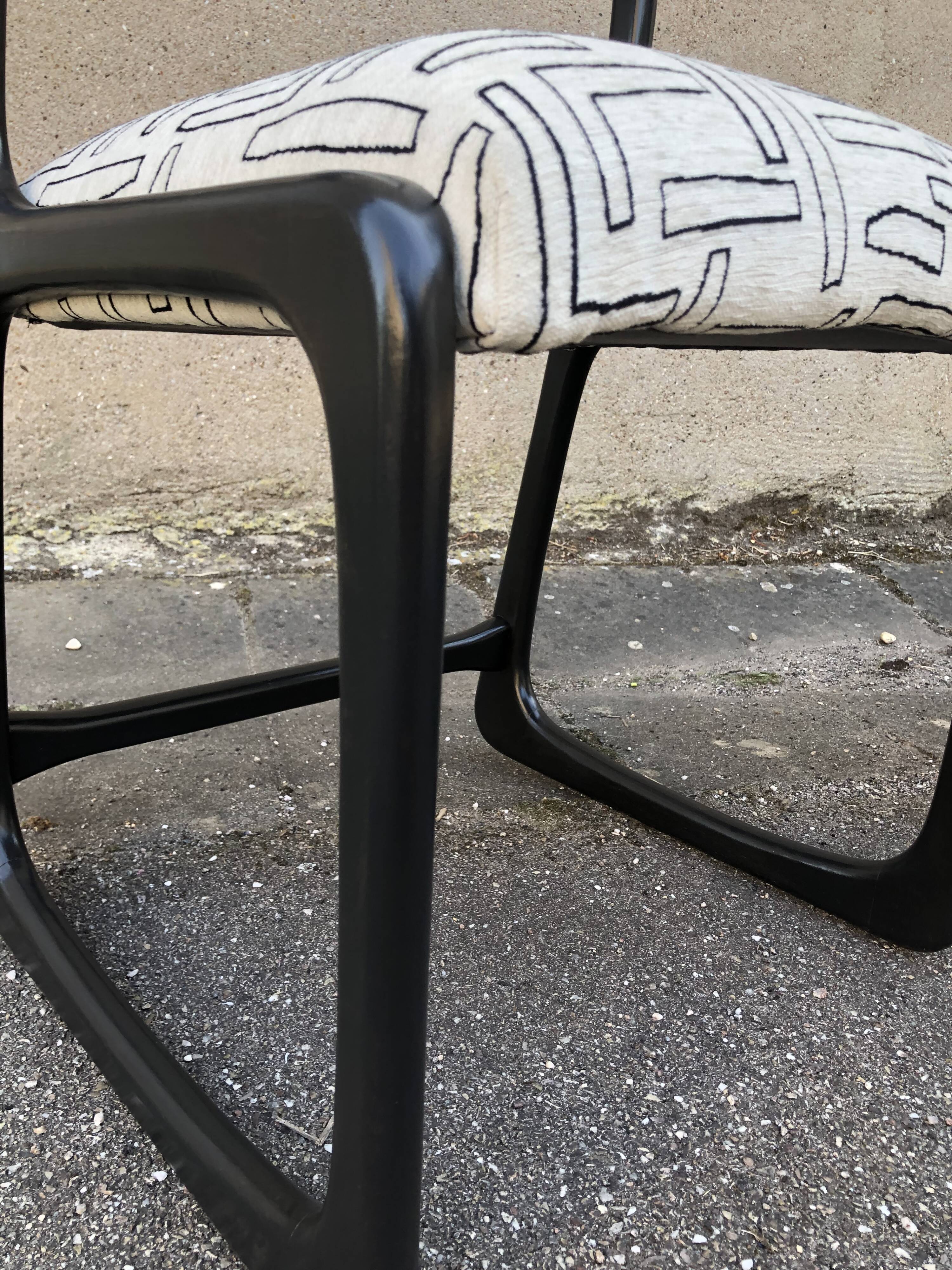 4 chaises Baumann Traîneau