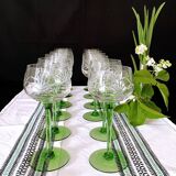 12 Verres à vin blanc en cristal taillé