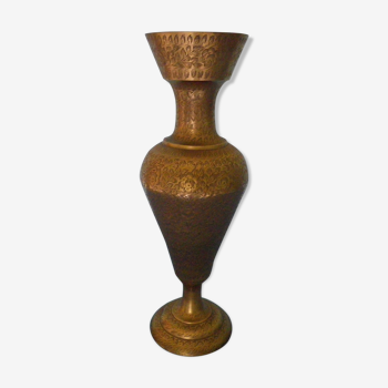 Vase en cuivre martelé, Inde