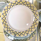 Old flat plates in 1950 Badonviller earthenware