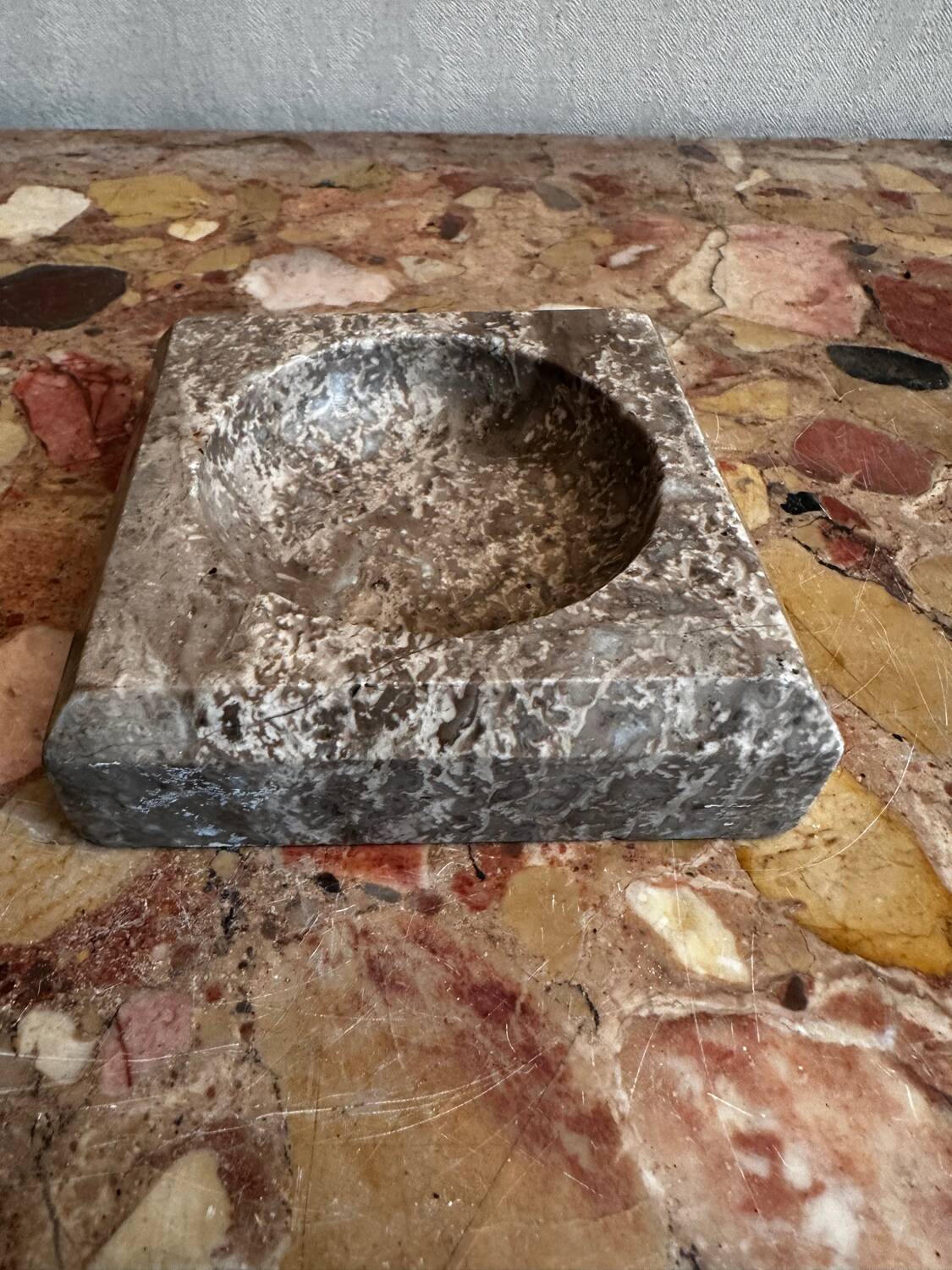 Cendrier en Marbre période Art-Deco 10/10 cm