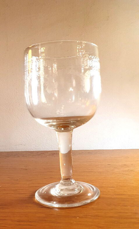 11 stemmed glasses, cut glass, garland pattern, 1960
