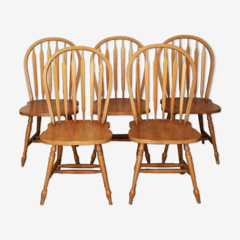 Set of 5 Windsor chairs