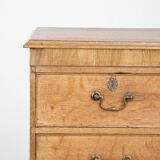 Large antique English blonde oak chest of drawers from the 18th century