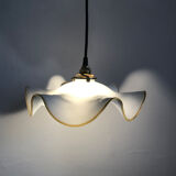 White and yellow opaline suspension