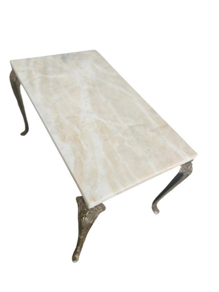 Table basse vintage en marbre et laiton