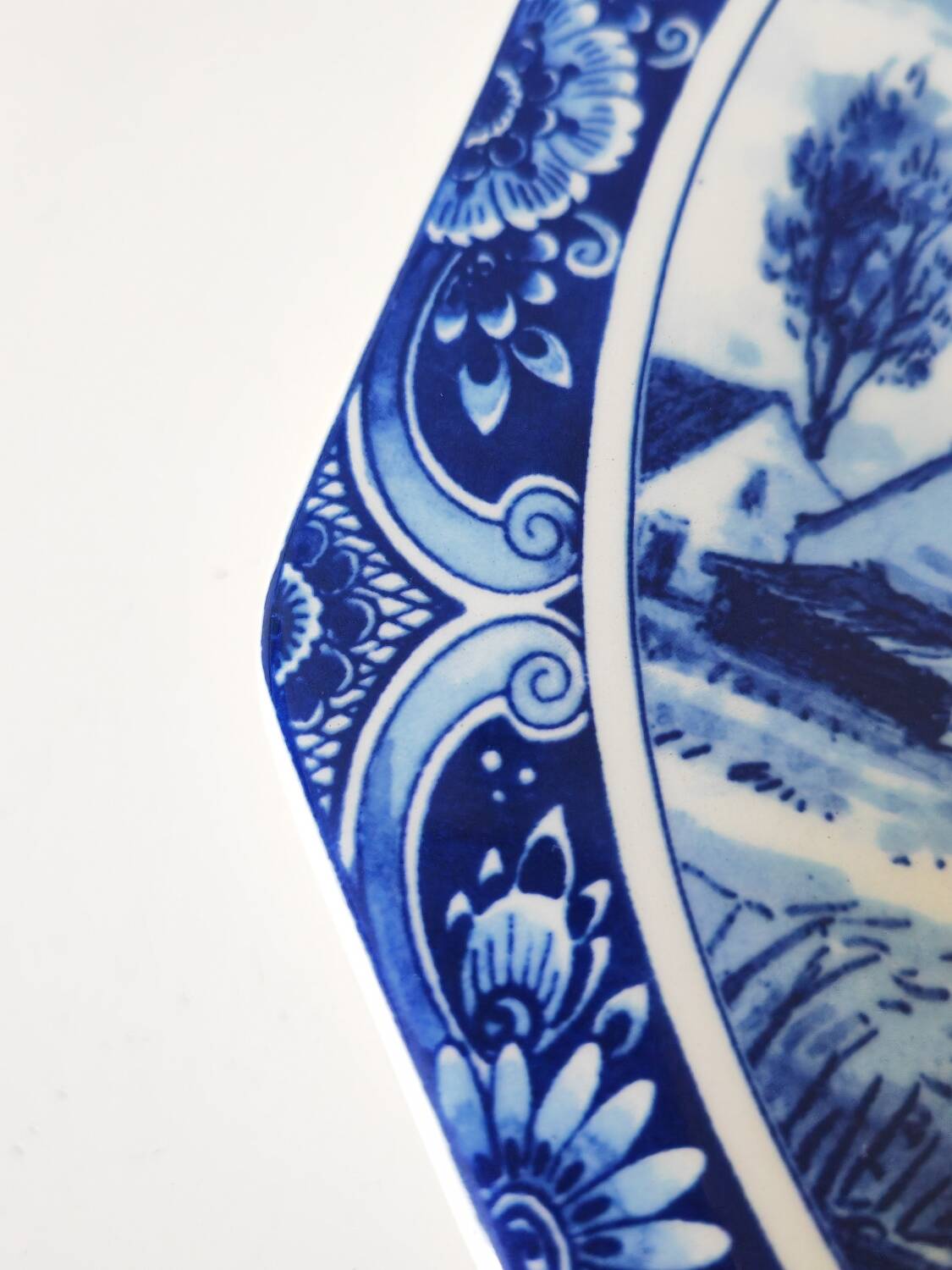 Delft mill and boats plate