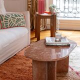 Table ovale en marbre corail