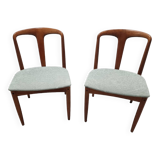 Set of two modern Juliane teak dining chairs by J. Andersen