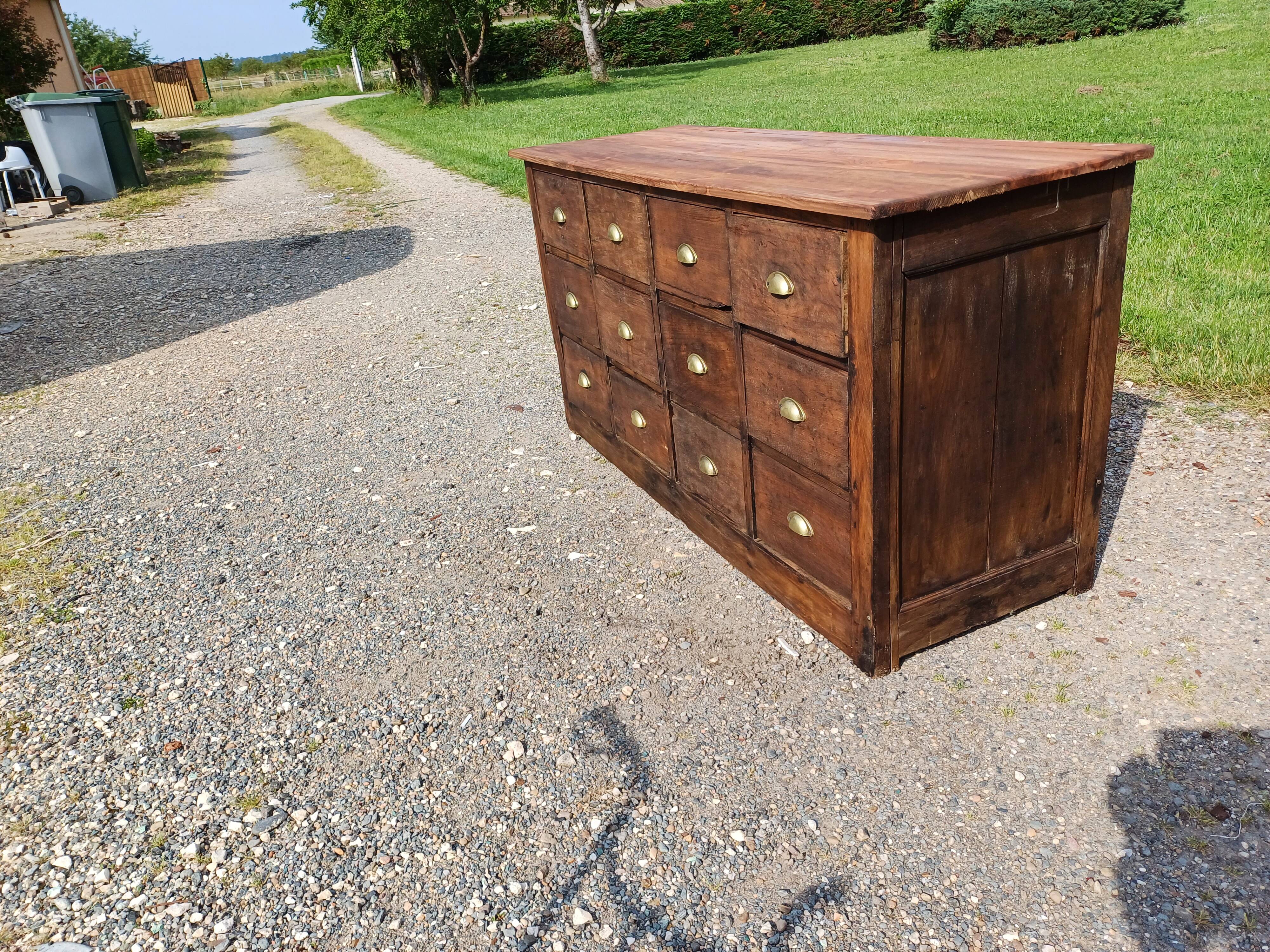 Wooden trade furniture 12 drawers hardware