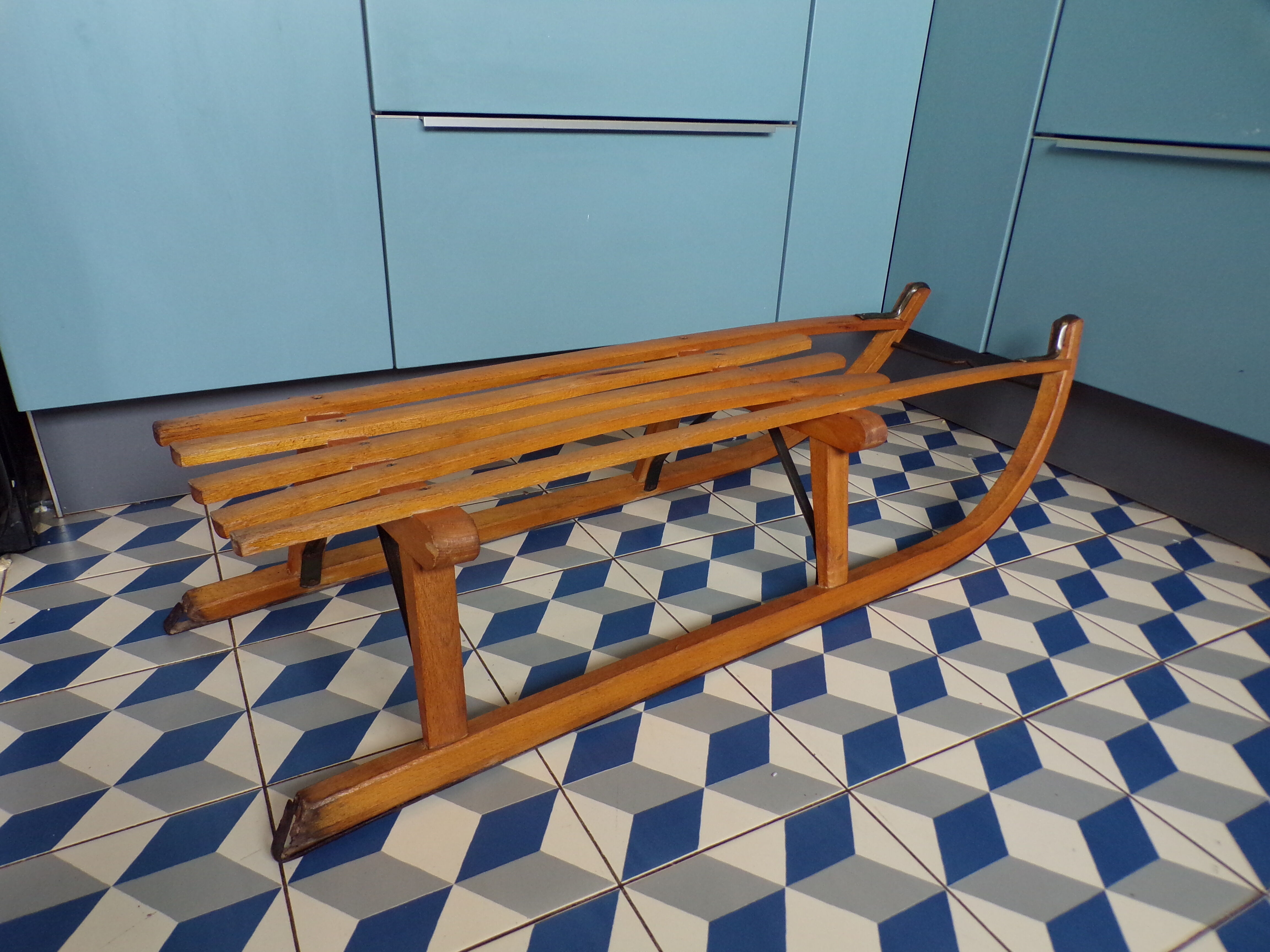 Old wooden toboggan 100 cm