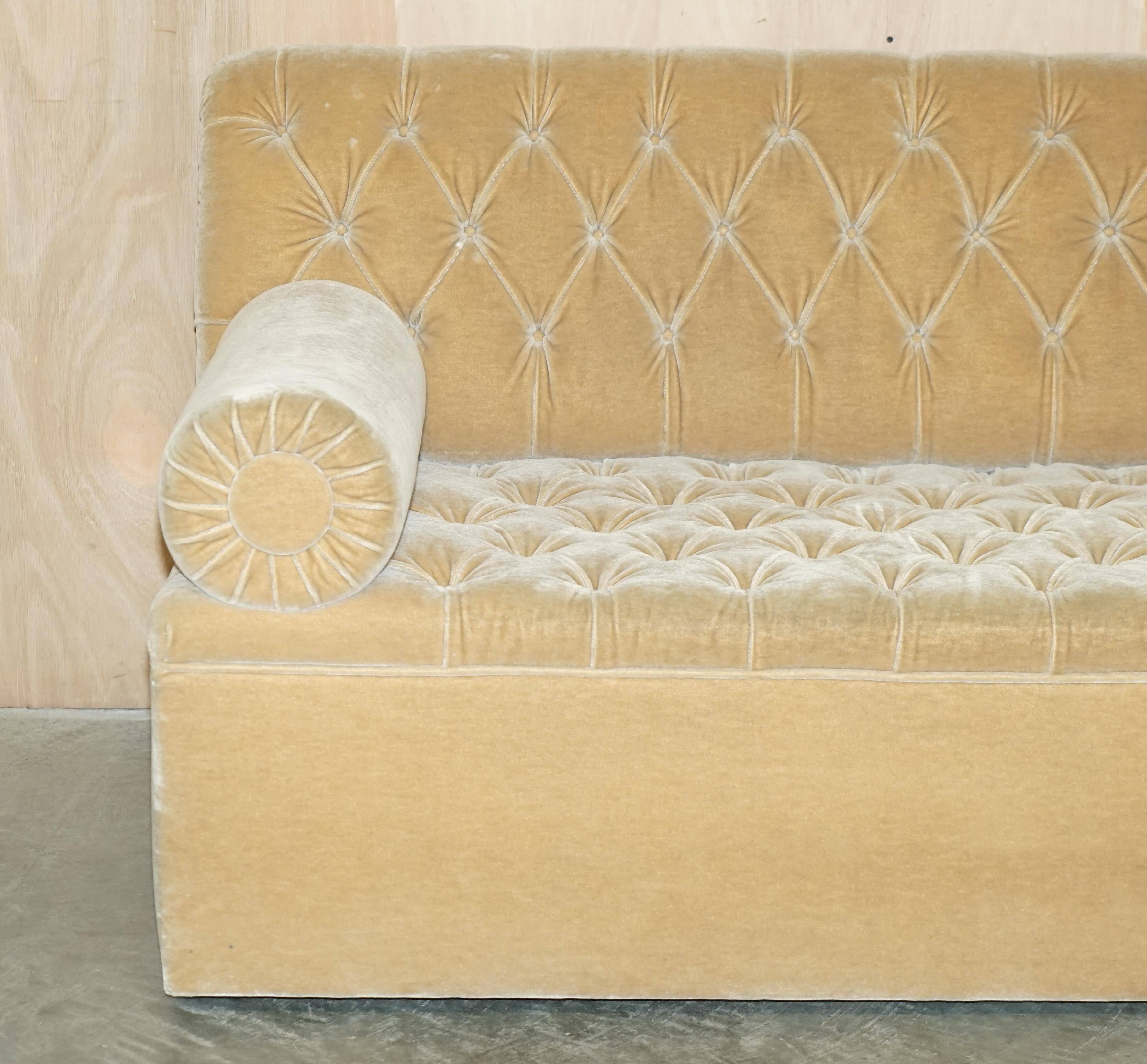Canapé Chesterfield Bolster en Mohair Velvet par George Smith