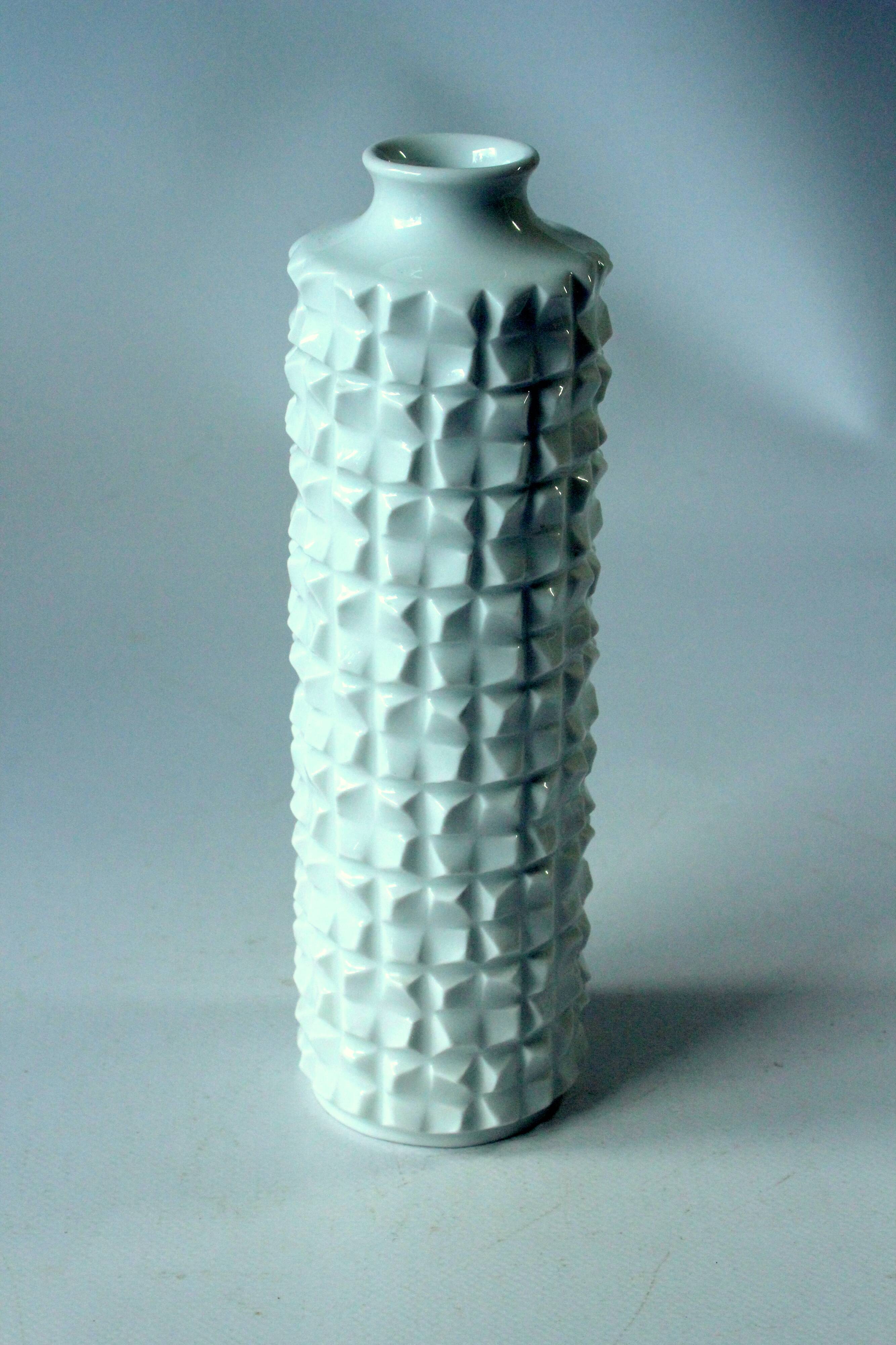 Vase en porcelaine de Meissen fait à la main - conçu par Ludwig Zepner