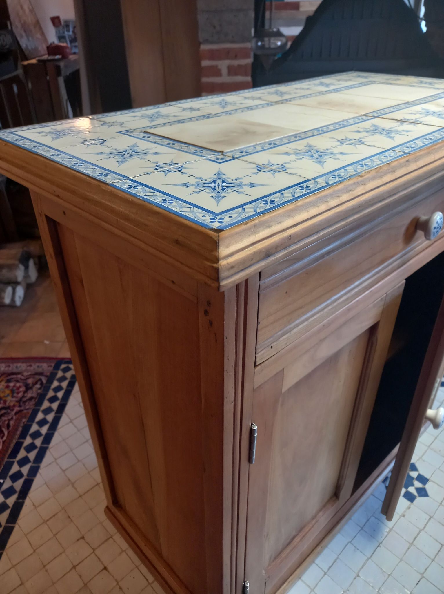 Furniture called "farm" ceramic tile top