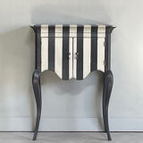 Baroque chest of drawers 1