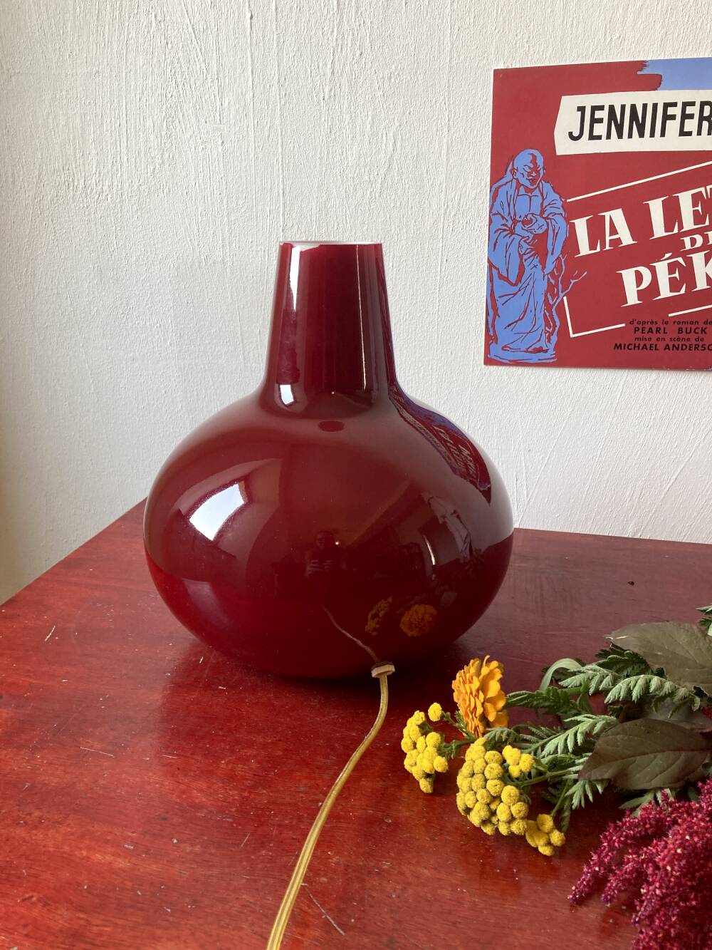 Vintage table lamp in red glass – SCE, France