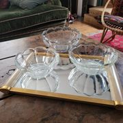 Trio of molded glass salad bowls – floral shape Ø 18/20/23 cm