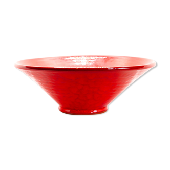 Artisanal XXL salad bowl in bright red ceramic