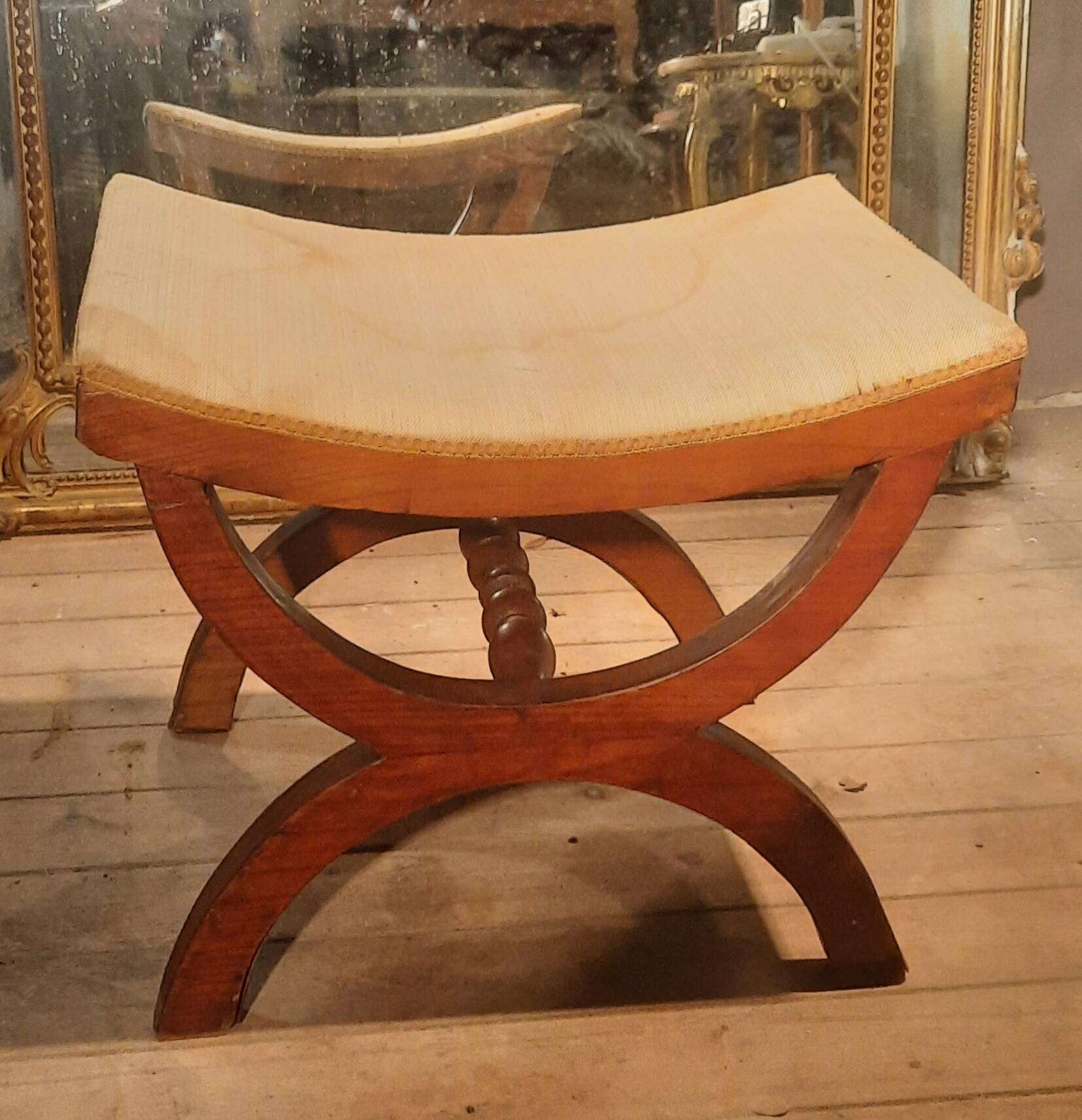 Stool X from the nineteenth century