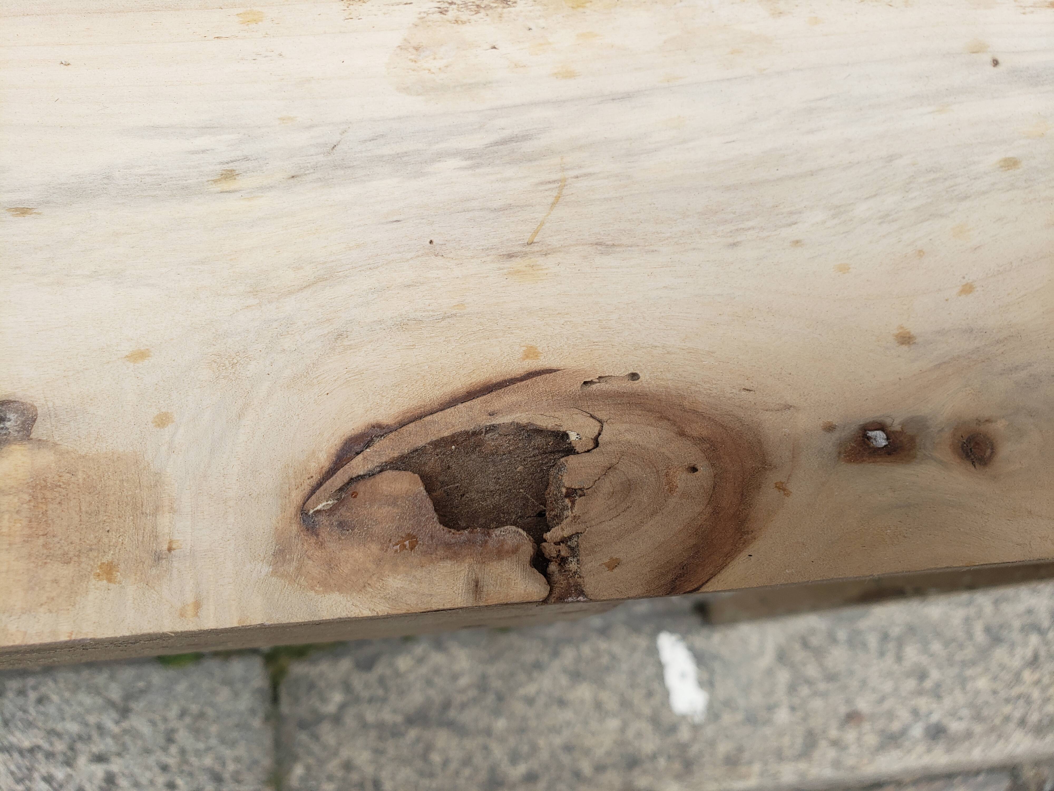 Table de ferme à tiroir