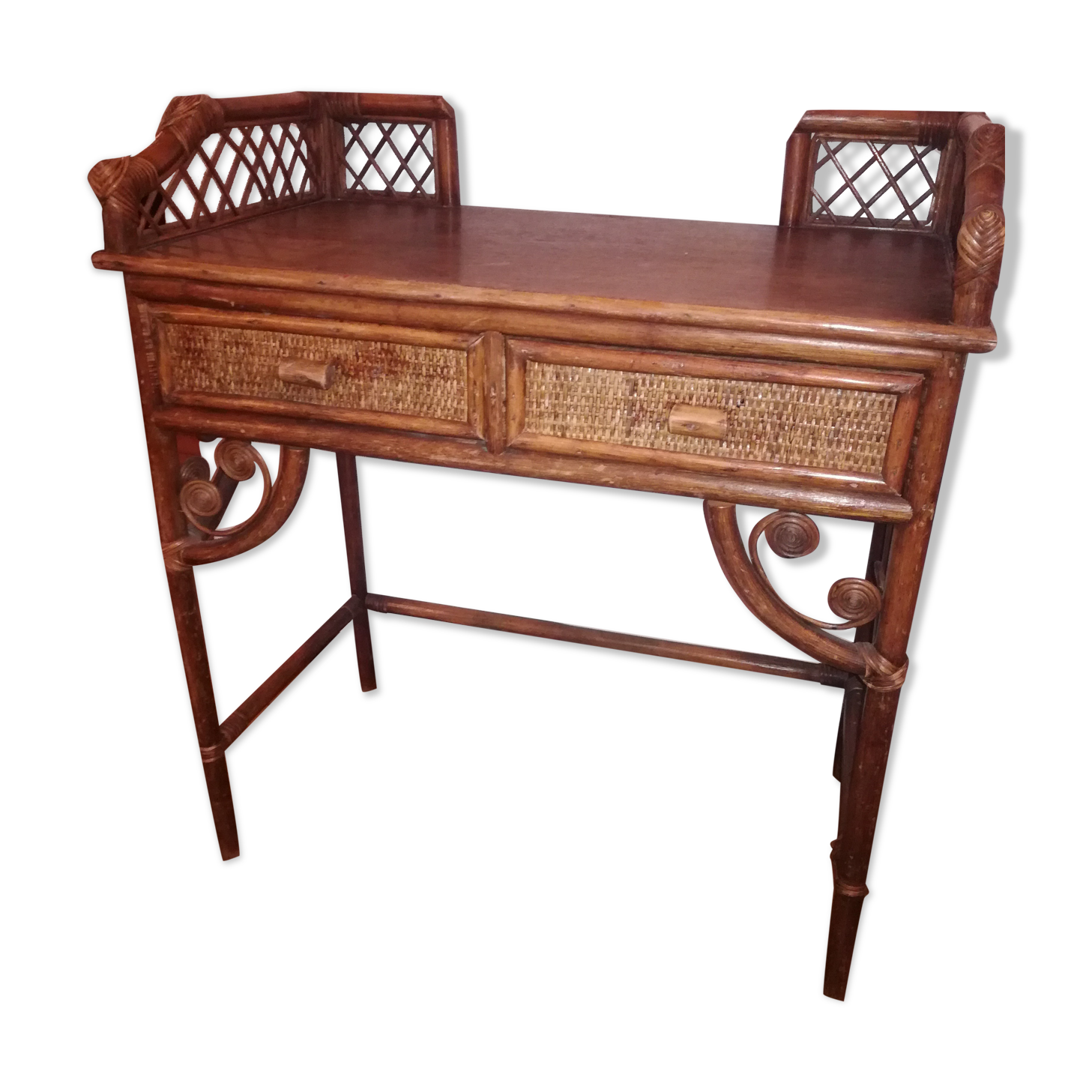 Bamboo and rattan extra furniture hairdresser