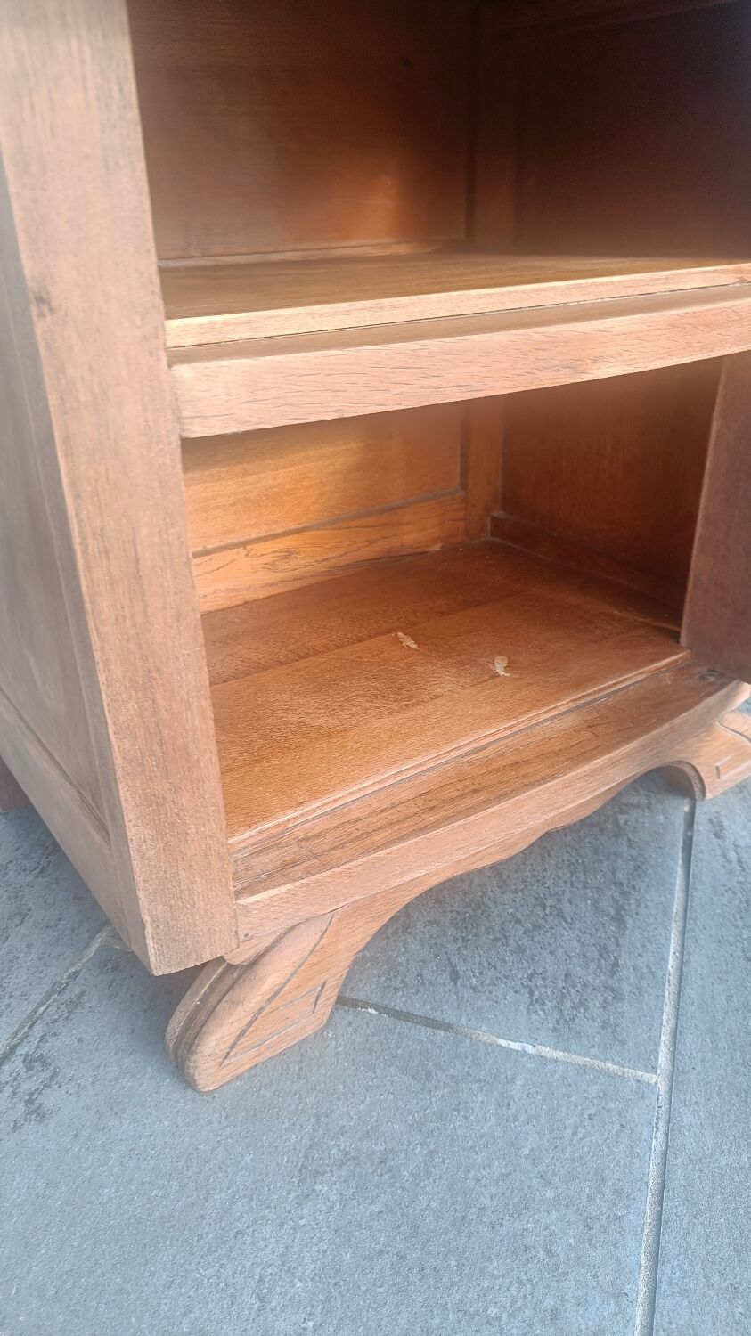 Raw oak table