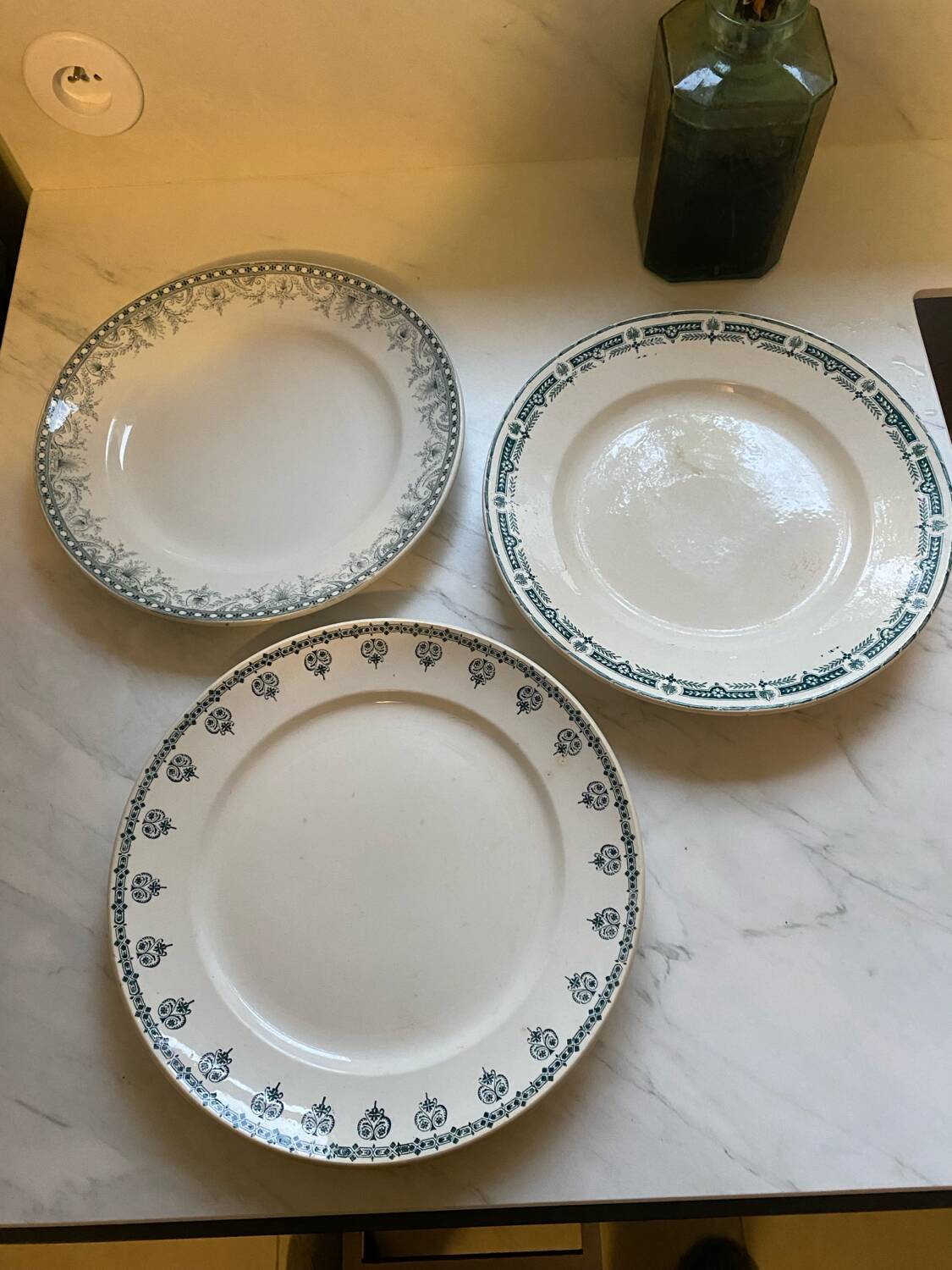 3 round iron earth dishes Moulin des loups, Longwy and Saint Amand