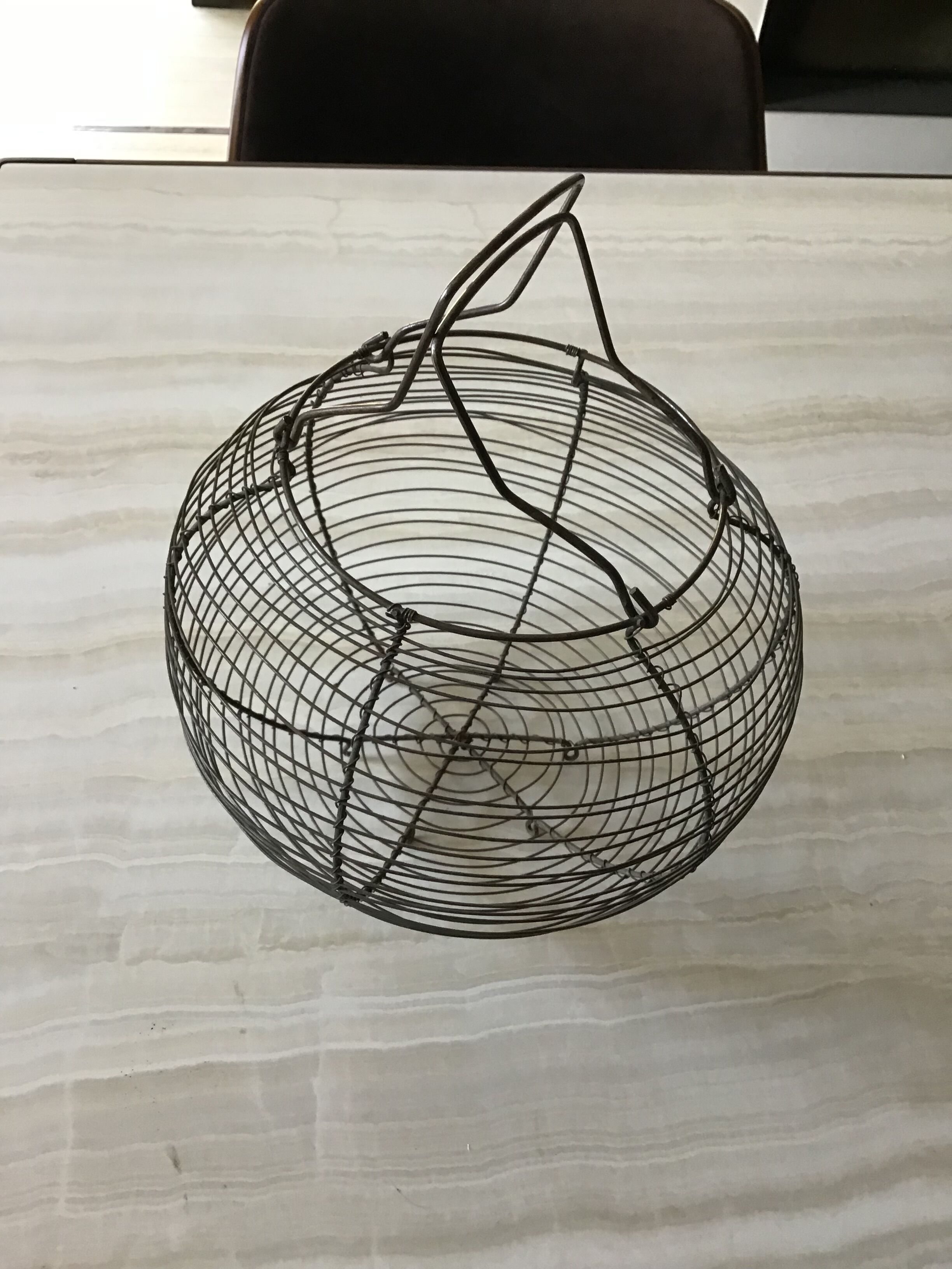 Egg basket