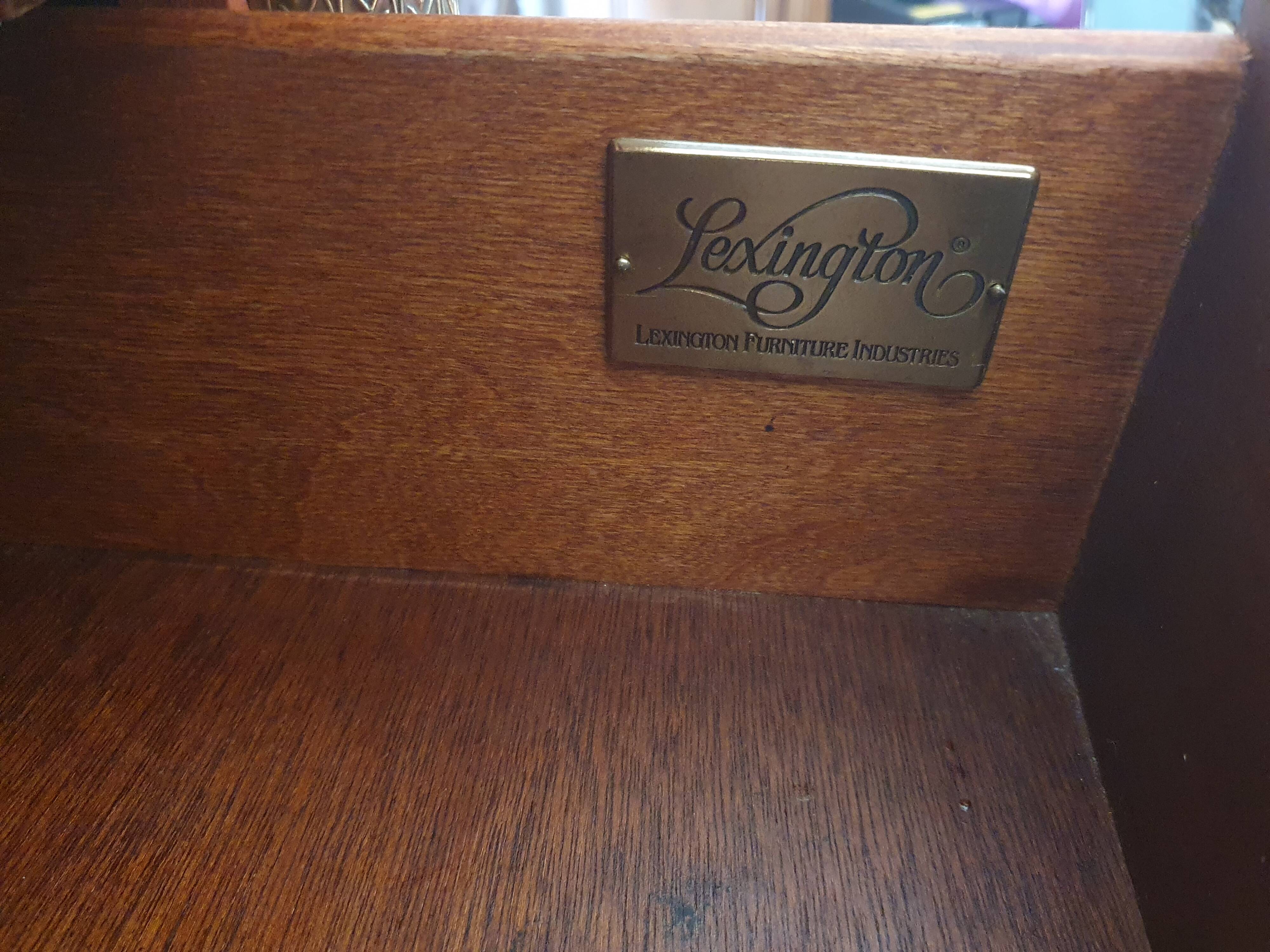 Chiffonier
