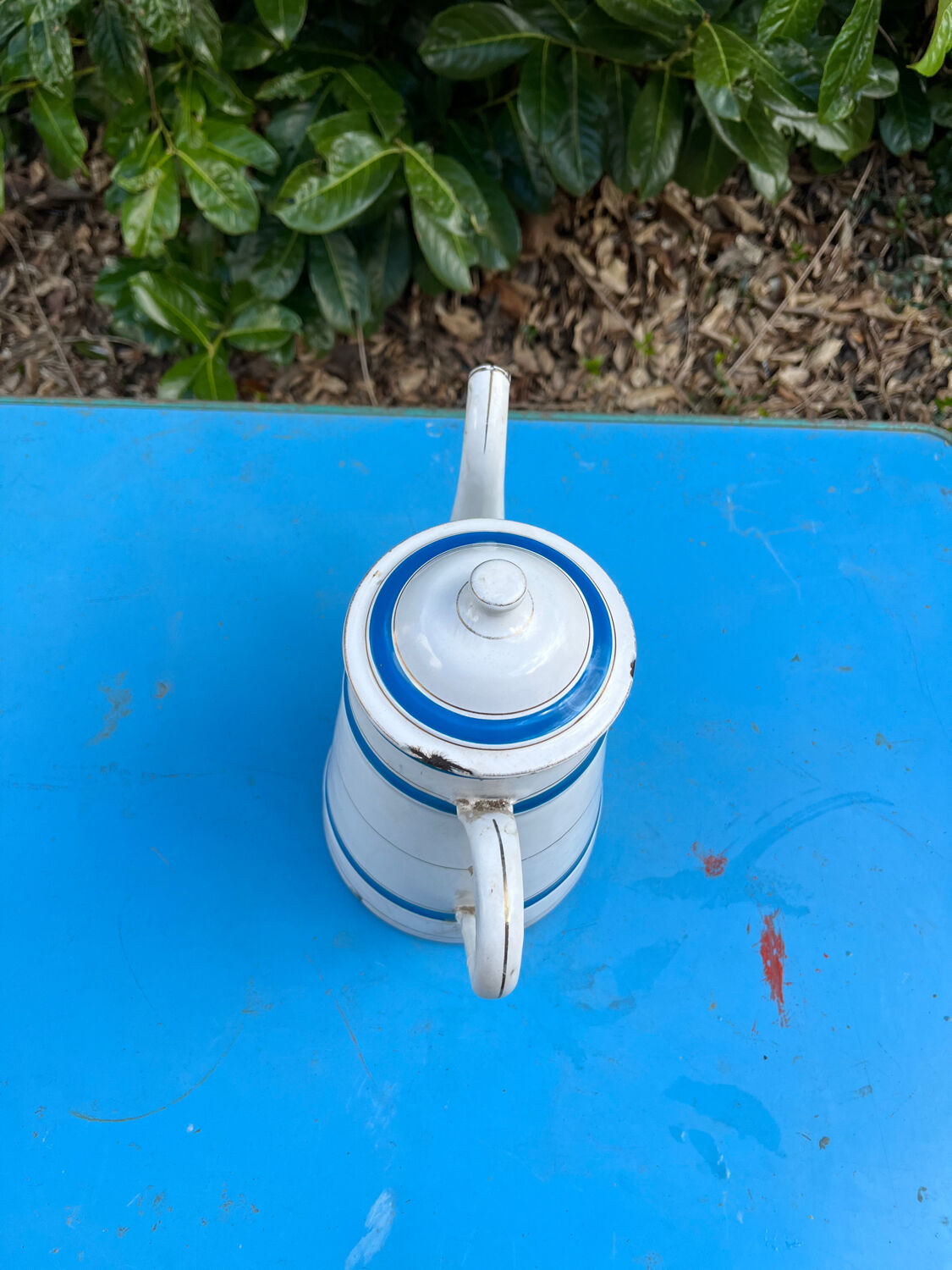 Enamelled coffee maker