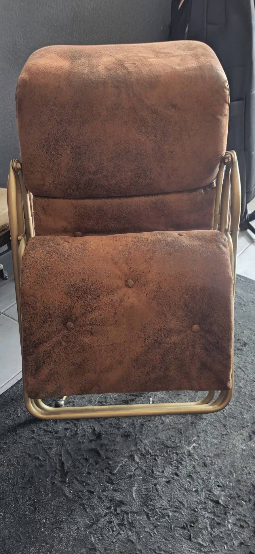 Recliner chair lama