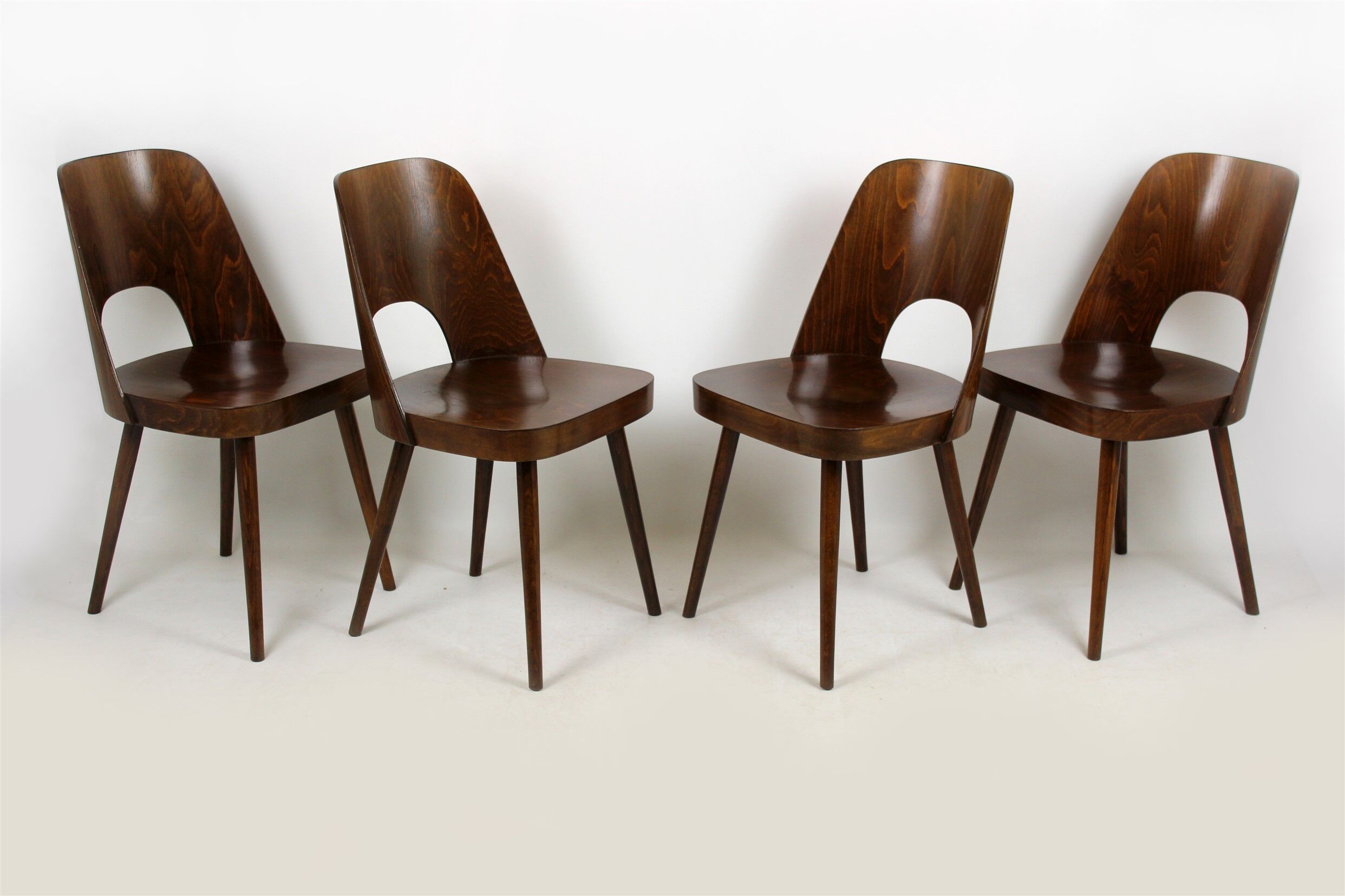 Set of 4 wooden chairs by Oswald Haerdtl for ton, 1950s, no. 515