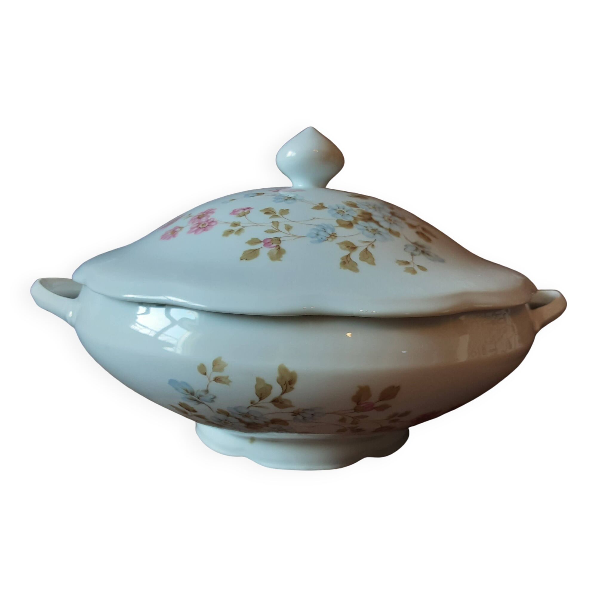 Soup tureen A Deshoulieres