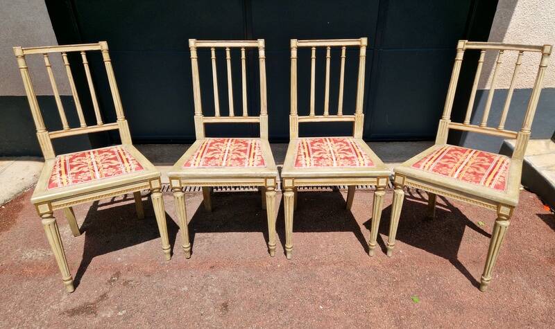 Set of 4 Louis XVI style chairs - In gray lacquered wood