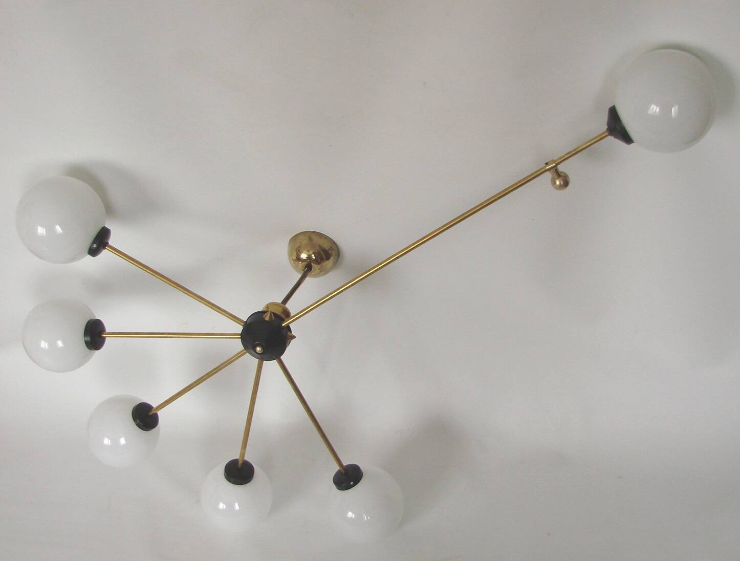 Chandelier vintage Stilnovo des années 60 en laiton et verre, 6xE14.