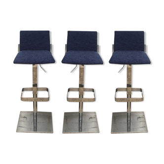 3 Bar stools in chrome metal and velvet