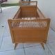 Lit bébé vintage bois et rotin année 60 enfant