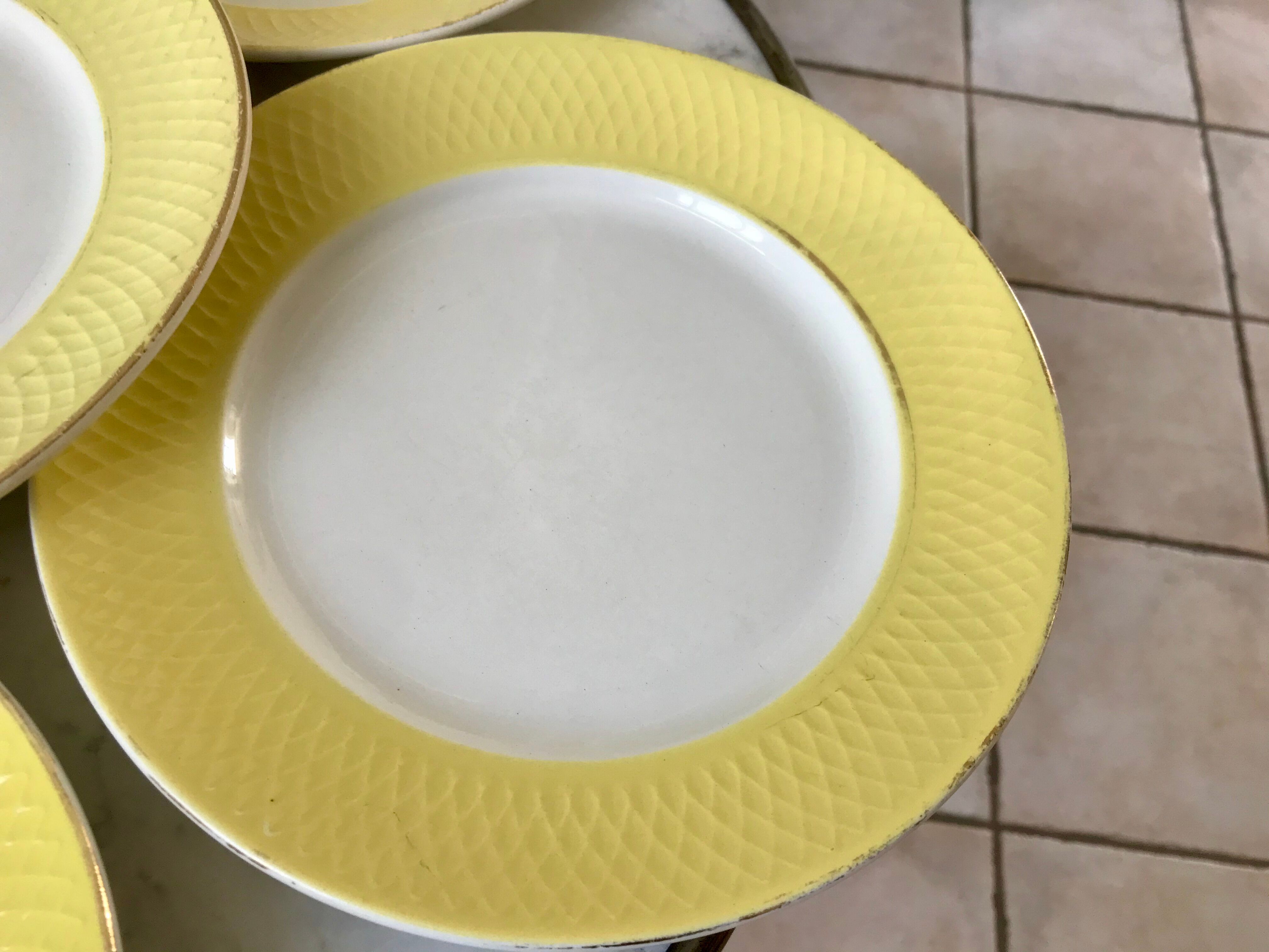 set of 6 flat plates Moulin des Loups textured canary yellow 50s
