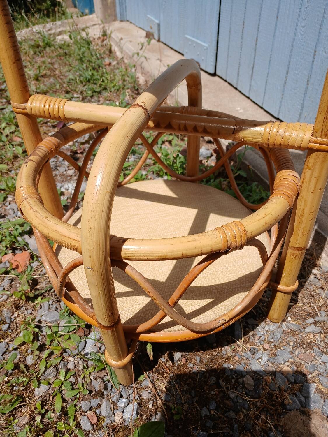 Vintage rattan bottle holder/server