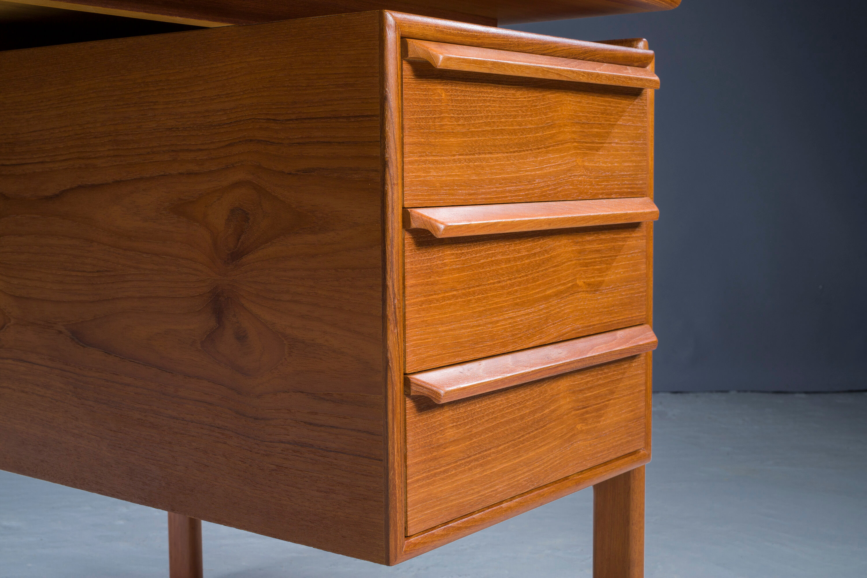 Mid-Century Teak Desk from GV Møbler, 1960s