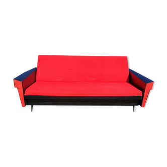 Vintage sofa 3 places convertible, red fabric and black skaï.1960s.