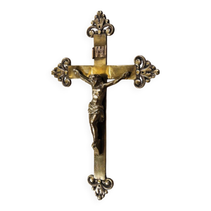 croix en bronze laitonné